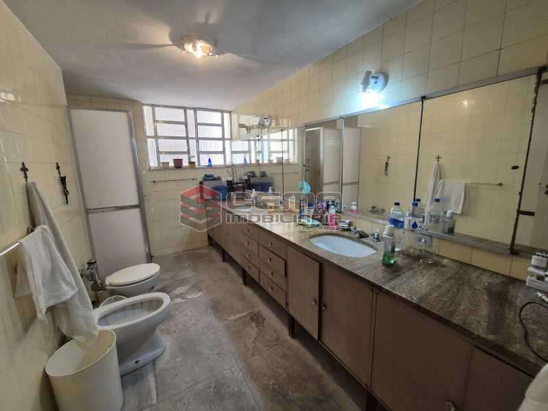 Apartamento mobiliado com 4 quartos e varanda — photo 21