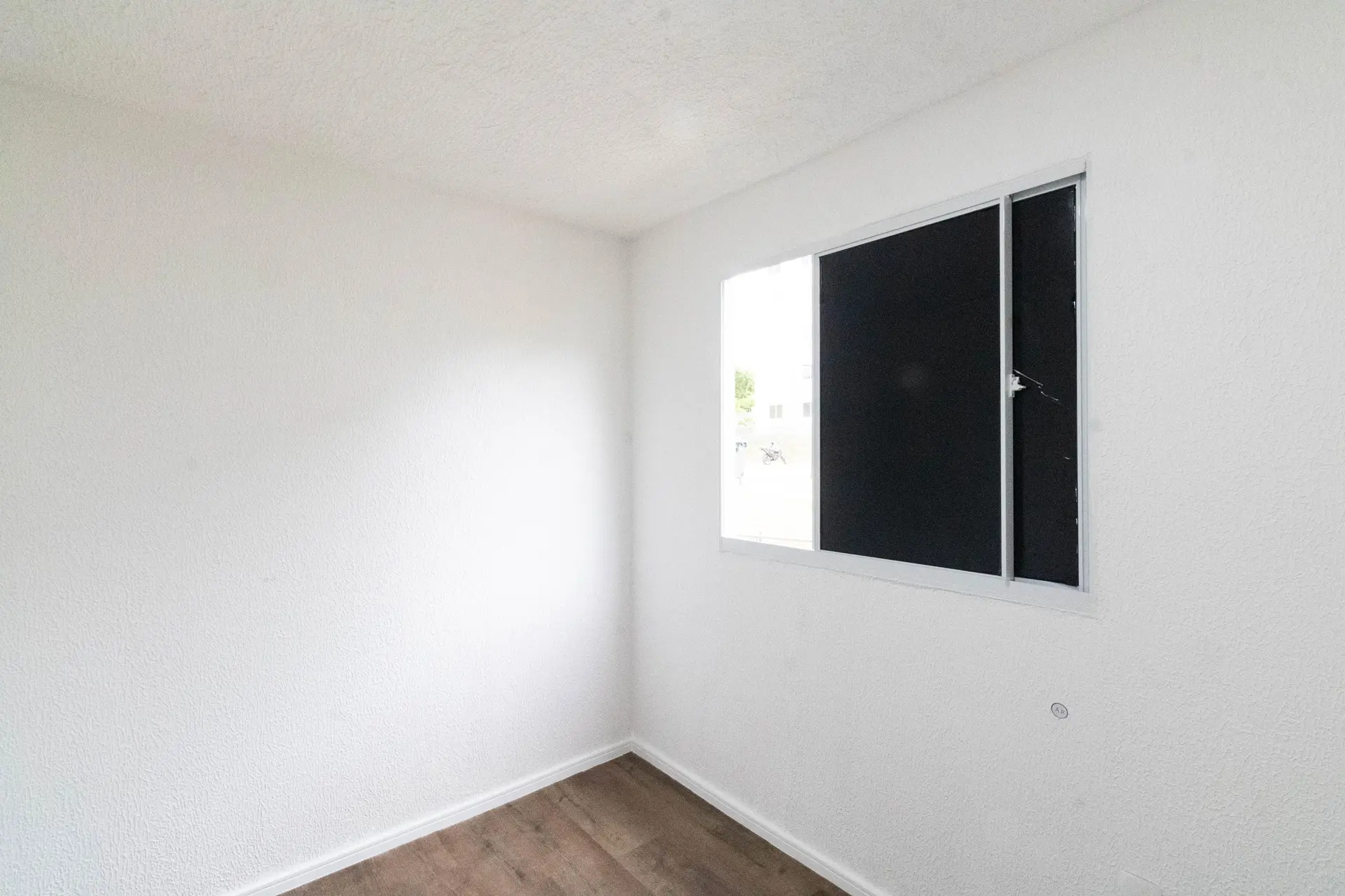 Apartment, 46 m², with wood or laminate floors — photo 27