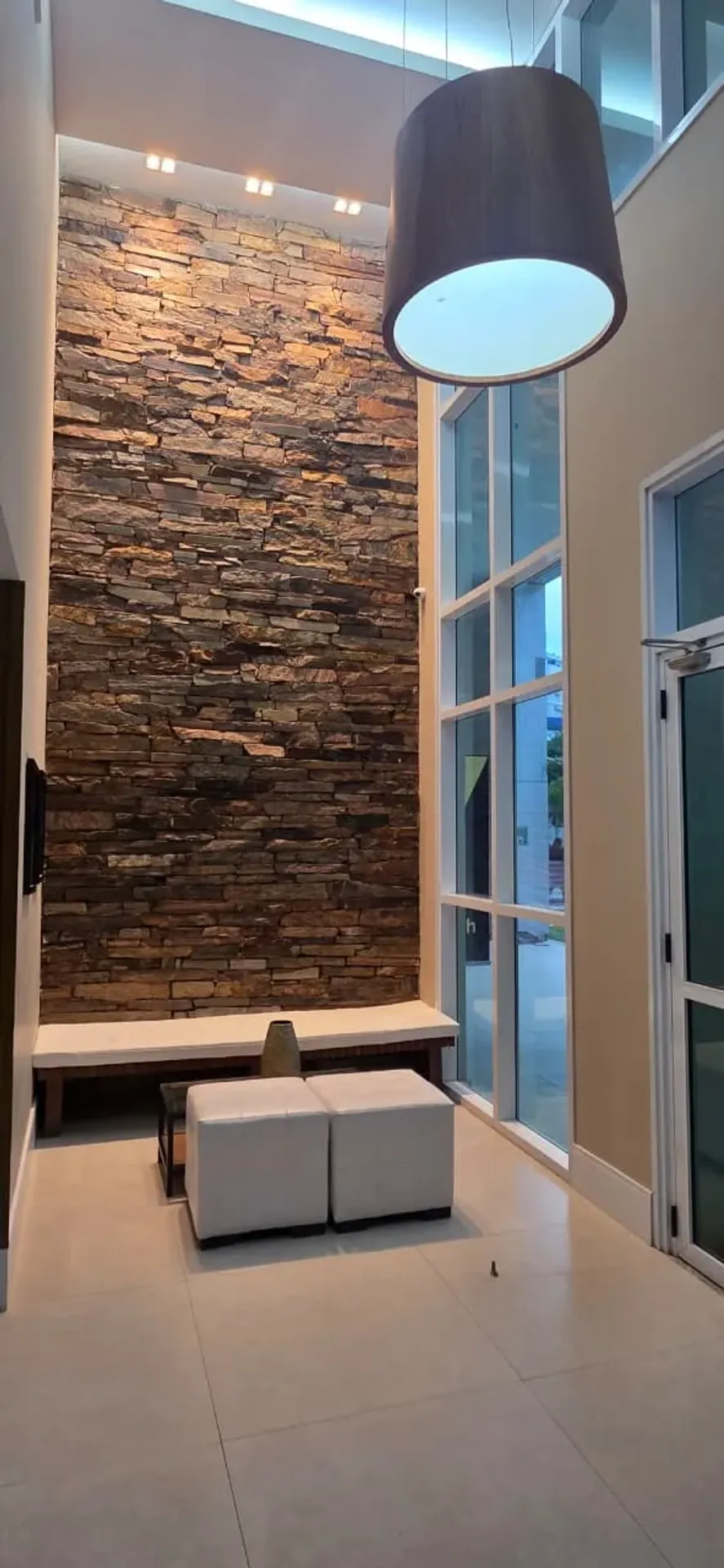 Unfurnished 2-bedroom apartment with 2 bathrooms — photo 44