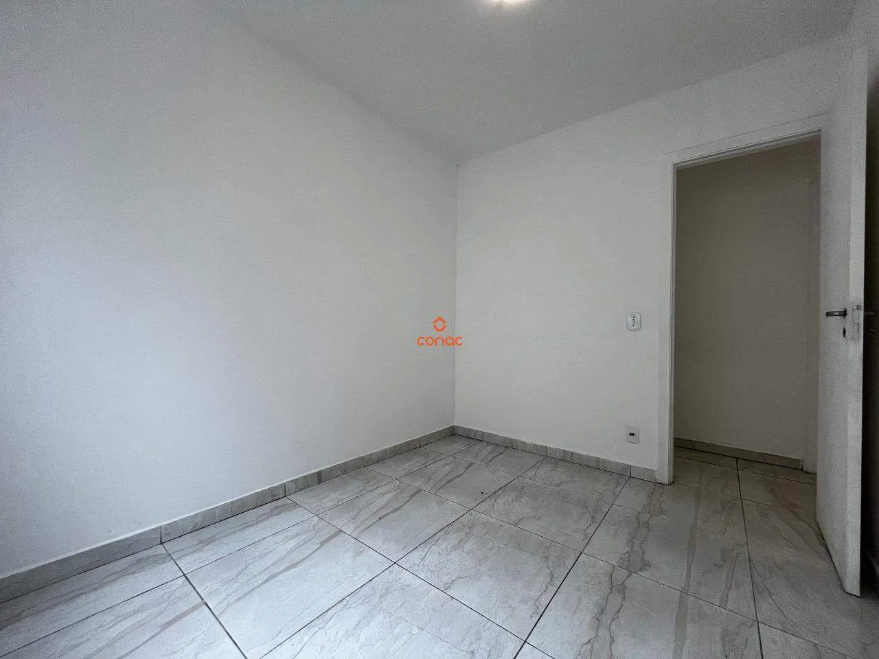 Apartamento de 2 habitaciones con balcón y 1 plaza de garaje — photo 5