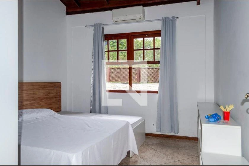 Furnished house for rent with 4 bedrooms and a pool — photo 22