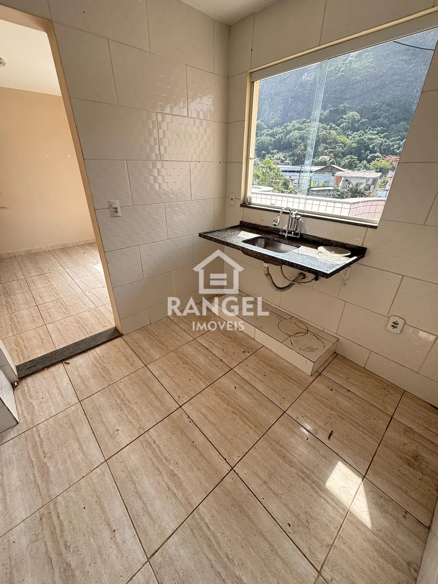 Vista a la montaña y 2 dormitorios: departamento de 76 m² — photo 10