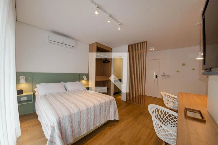 Furnished 1-bedroom apartment with gourmet balcony — photo 6