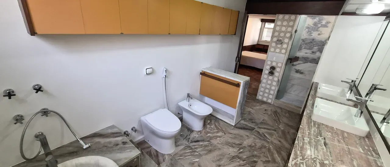 300 m² apartment with 4 bedrooms and gas kitchen — photo 46