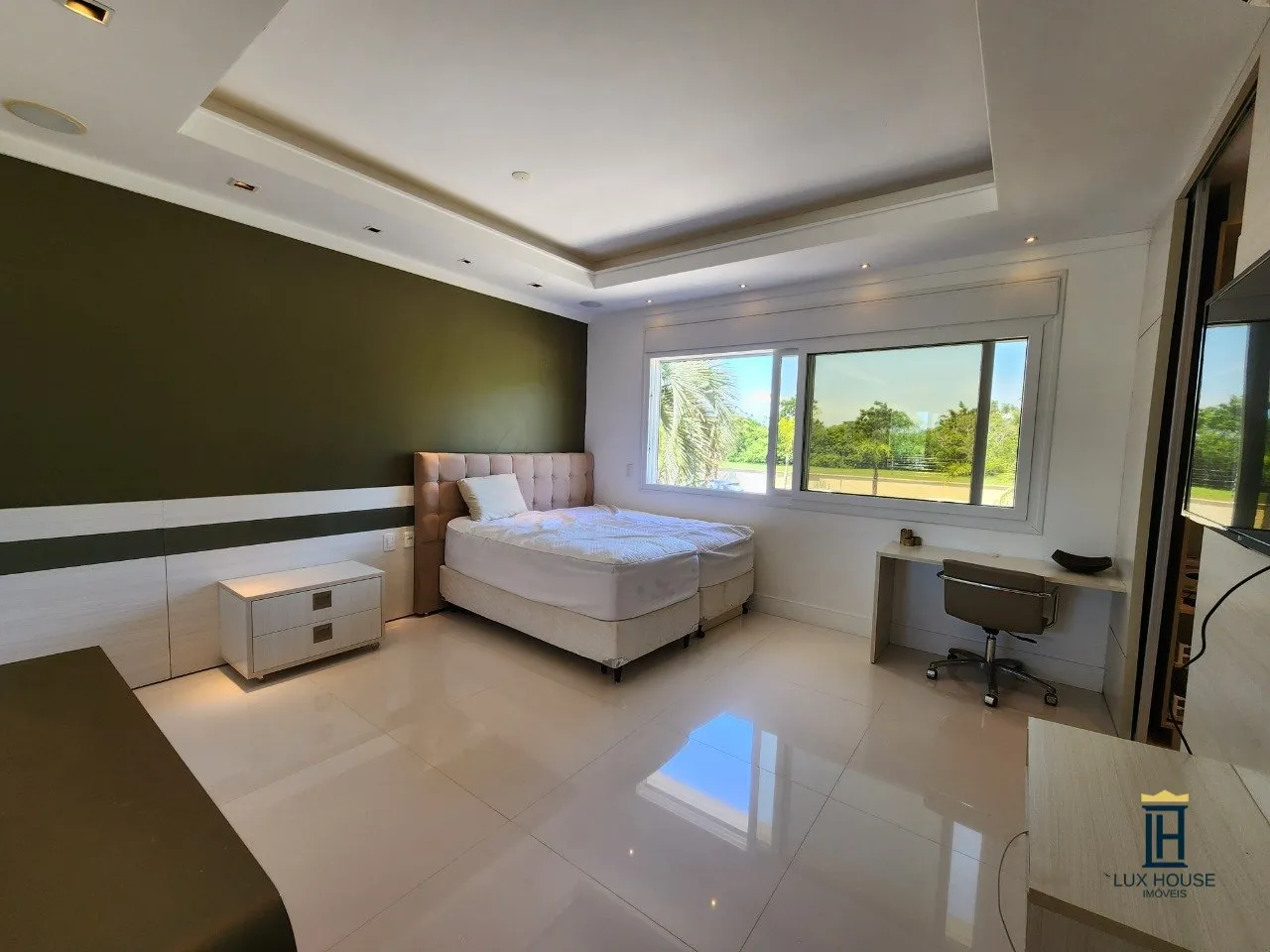 Furnished house with 7 en-suite bedrooms and 10 baths — photo 29