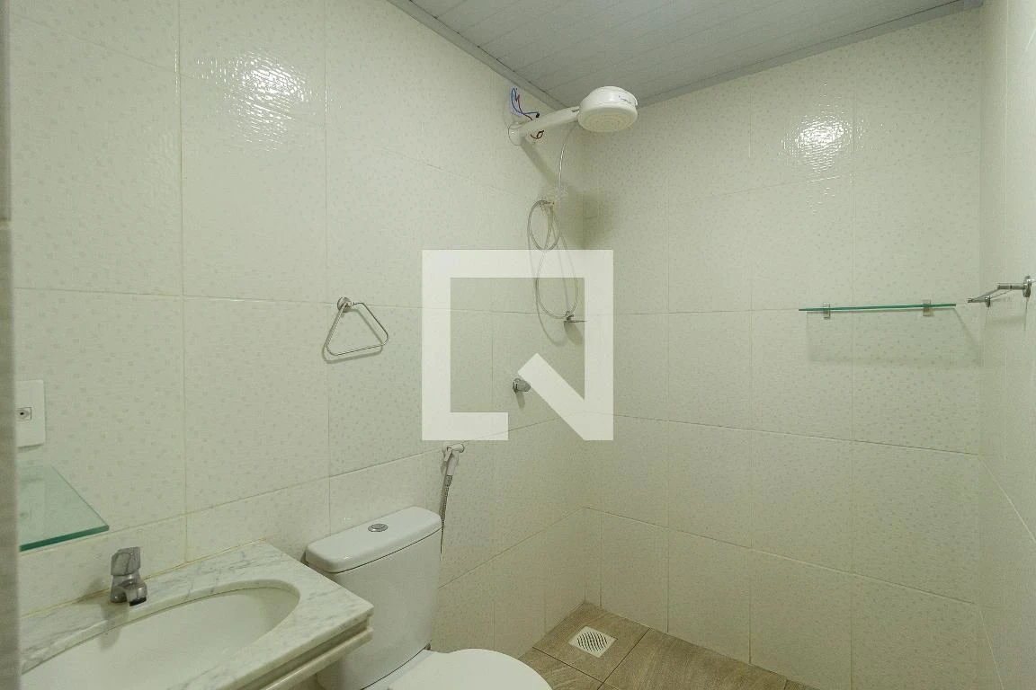 200 m² house with a private BBQ and a private pool — photo 22