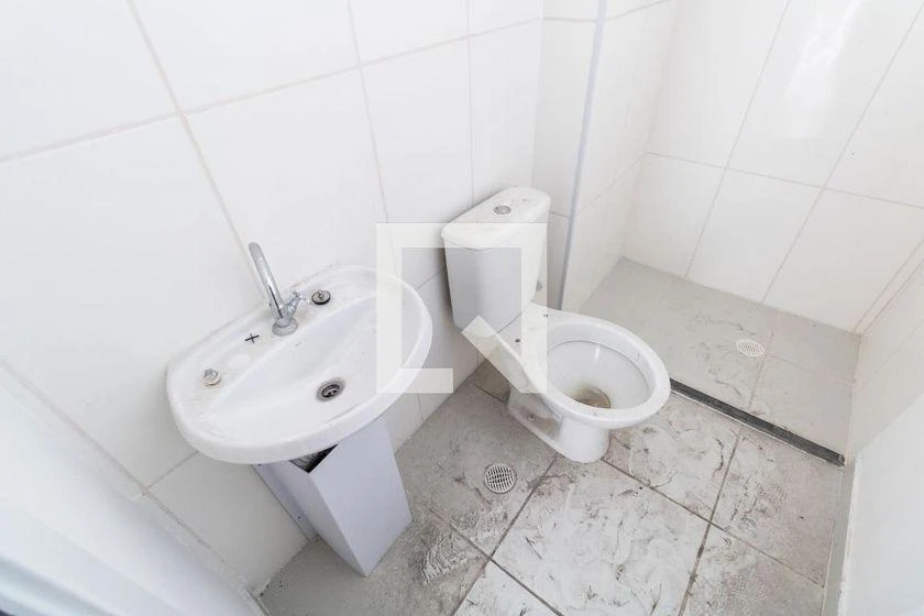 Незанятая мебелью квартира с 2 спальнями и закрытой кухней — photo 36
