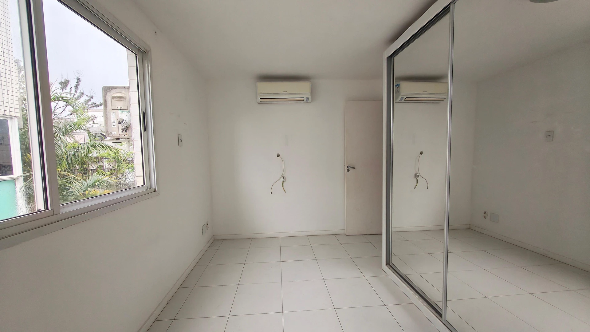 Apartment, 75 m², with a glass-enclosed balcony — photo 12
