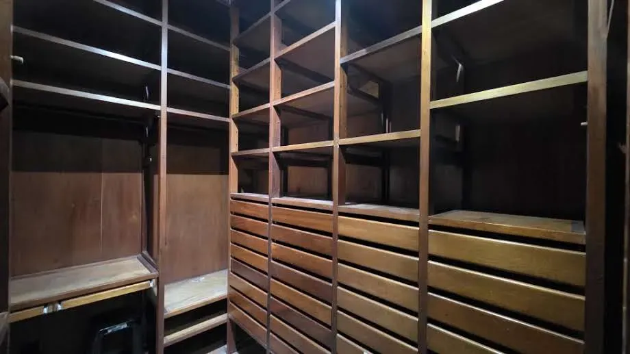 190 m² apartment with 4 bedrooms and 4 bathrooms — photo 8
