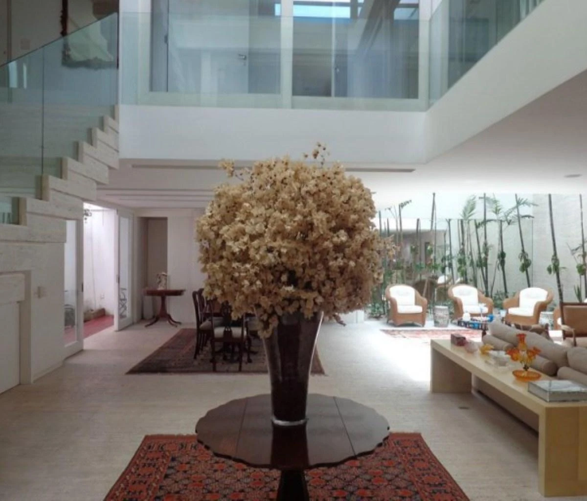 Furnished 500 m² house with 4 bedrooms and 5 parking spots — photo 25