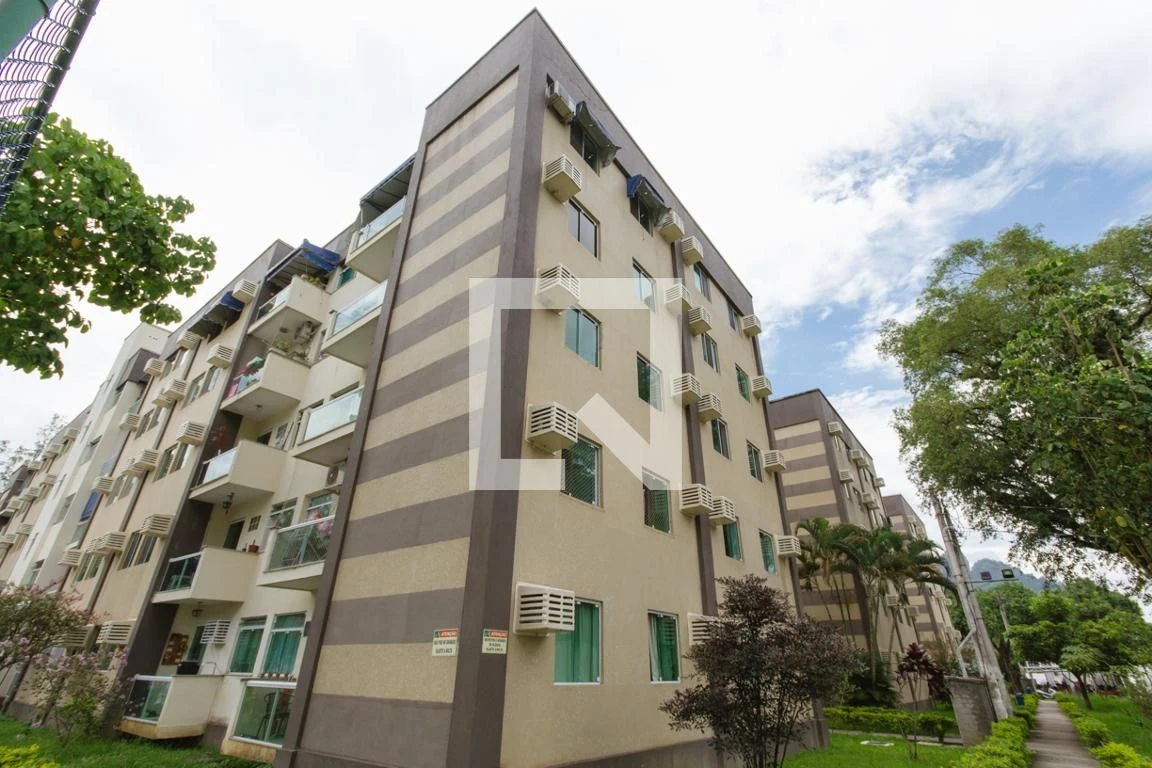 2-bedroom apartment with parking and balcony — photo 46