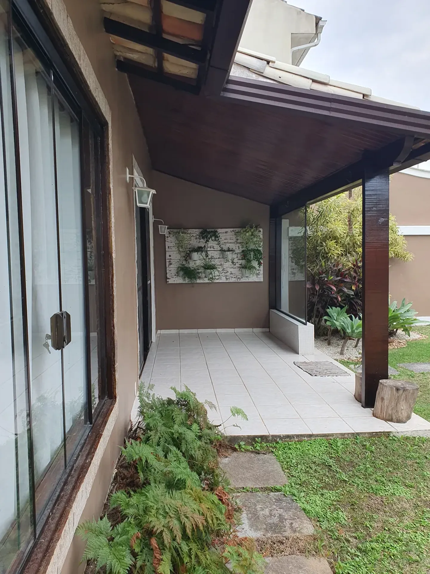 House, 296 m², with a private BBQ — photo 20