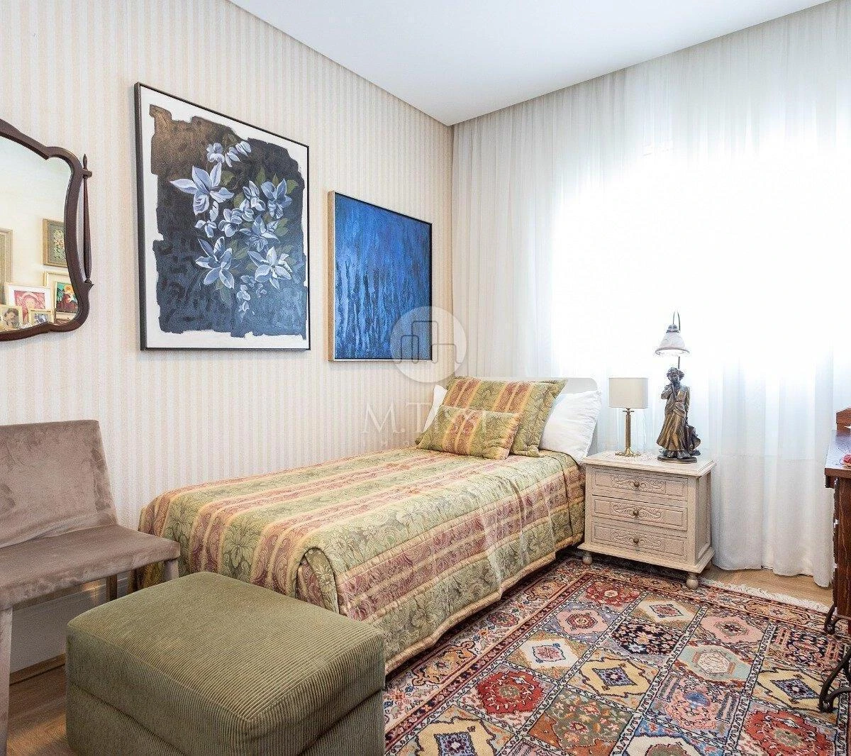 Furnished 3-bedroom apartment with 2 parking spots — photo 6