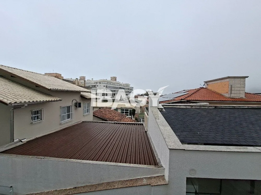 Квартира с 3 спальнями, 102 м², 1 ванная и 2 места — photo 40