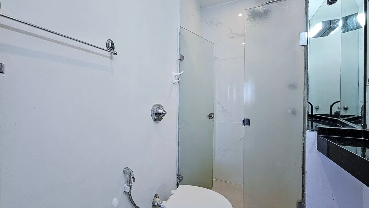 Furnished 52 m² apartment with an open-plan kitchen — photo 21