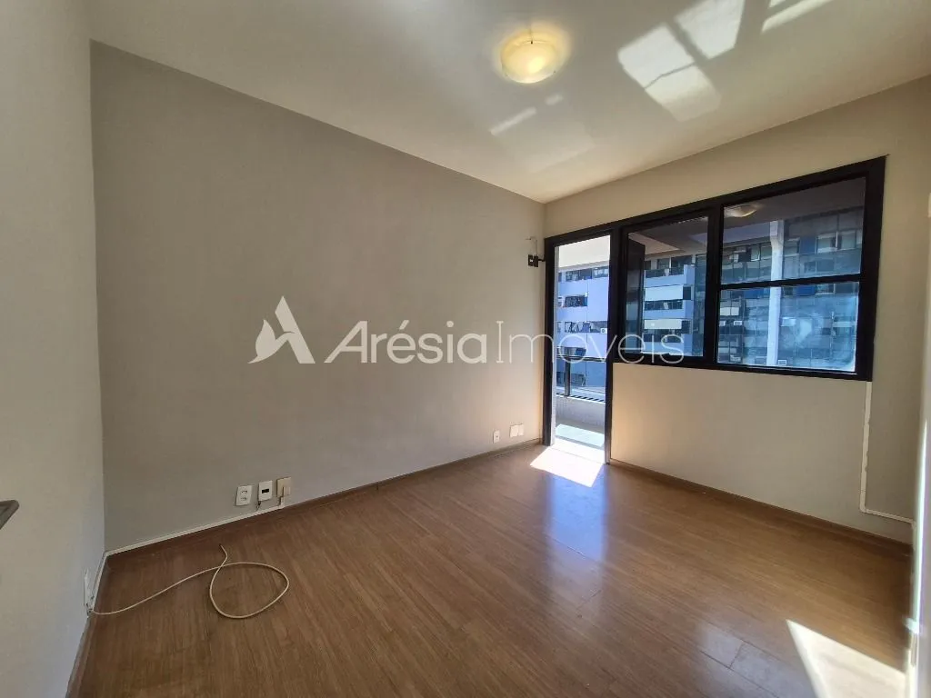 Apartment, 123 m², with wood or laminate floors — photo 26