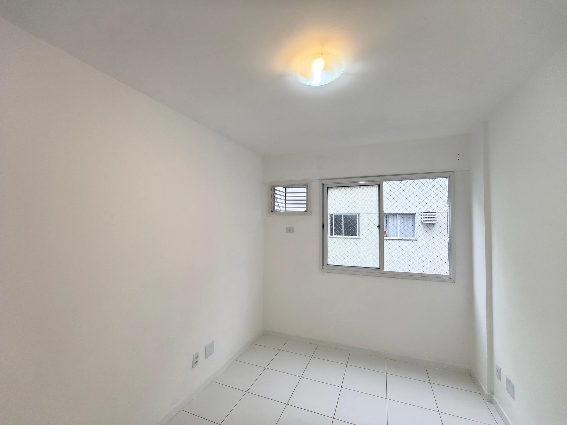 Home office in a 2-bedroom apartment, 57 m² — photo 8