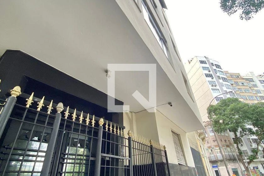 Departamento de 2 dormitorios con balcón cerrado con vidrio — photo 37