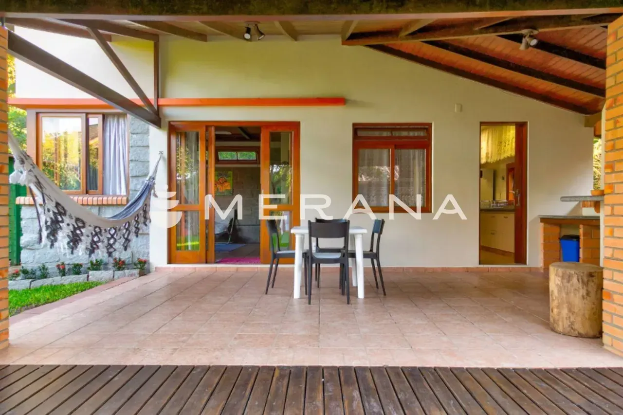 Furnished house with 3 bedrooms, 1 parking, 165 m²