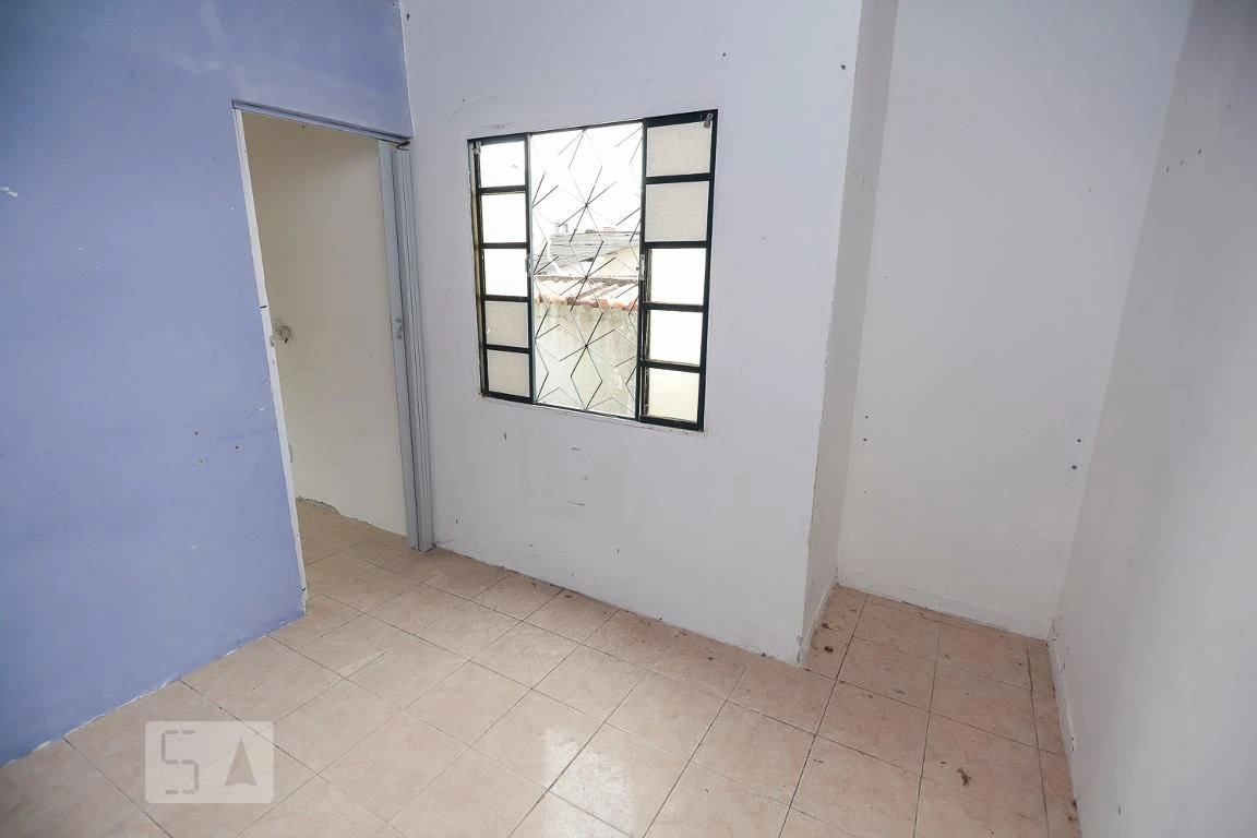 Rental house with balcony, 1 bedroom and 1 bathroom — photo 9