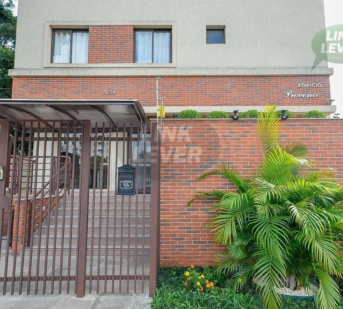 Квартира: 3 спальні, 1 з власною ванною кімнатою, 66 м² — photo 25