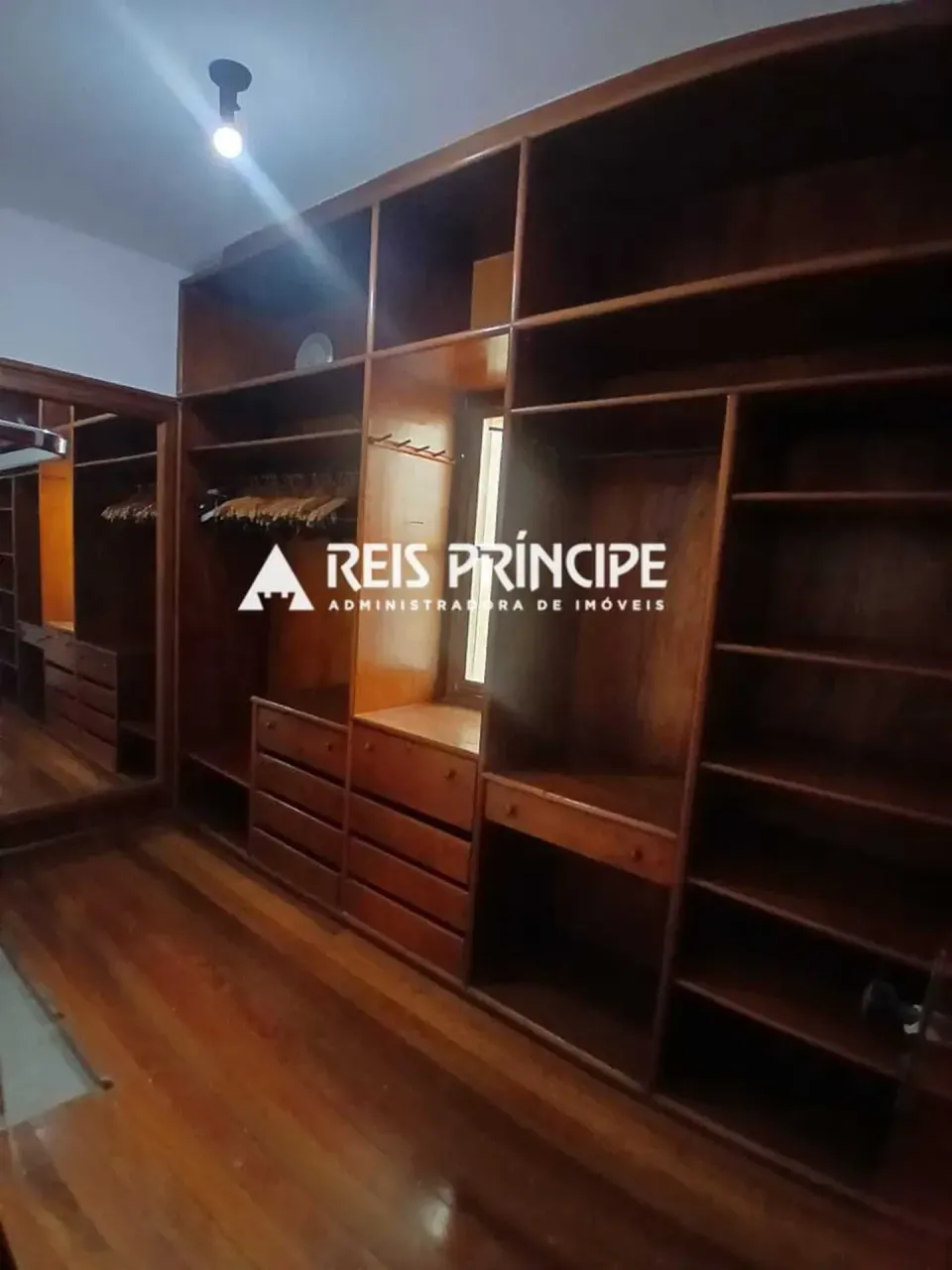 Unfurnished house with 4 bedrooms and 5 bathrooms — photo 6