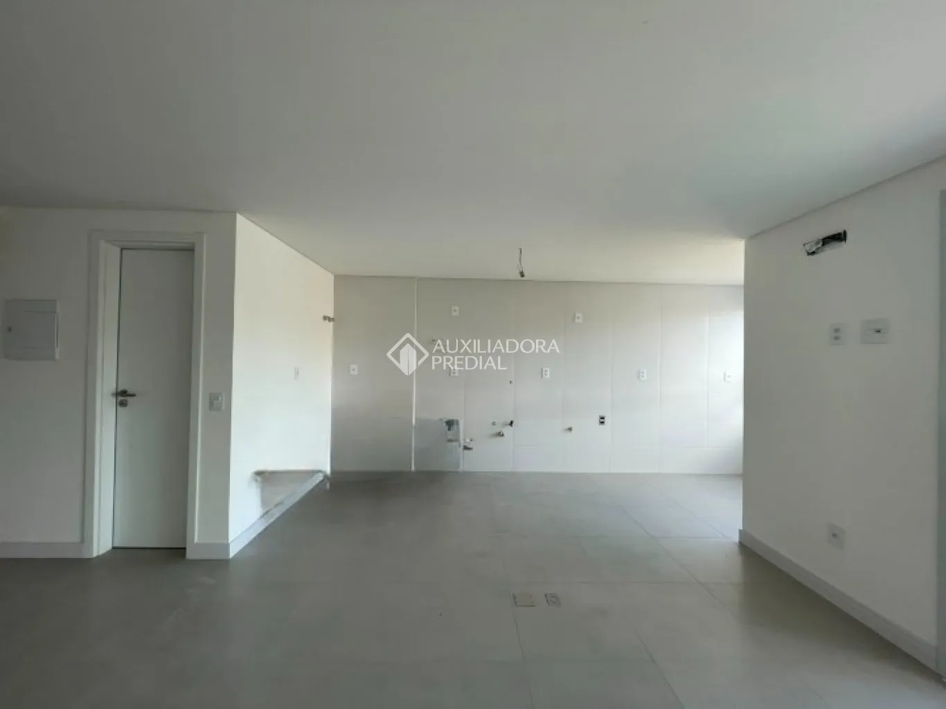2-bedroom apartment with balcony and terrace — photo 38