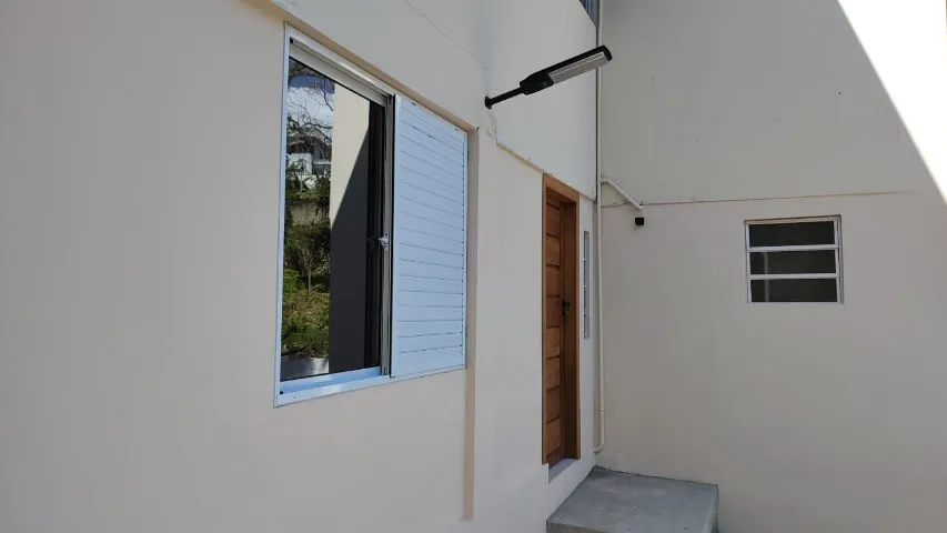 Furnished studio with 1 bedroom and a modern look — photo 14