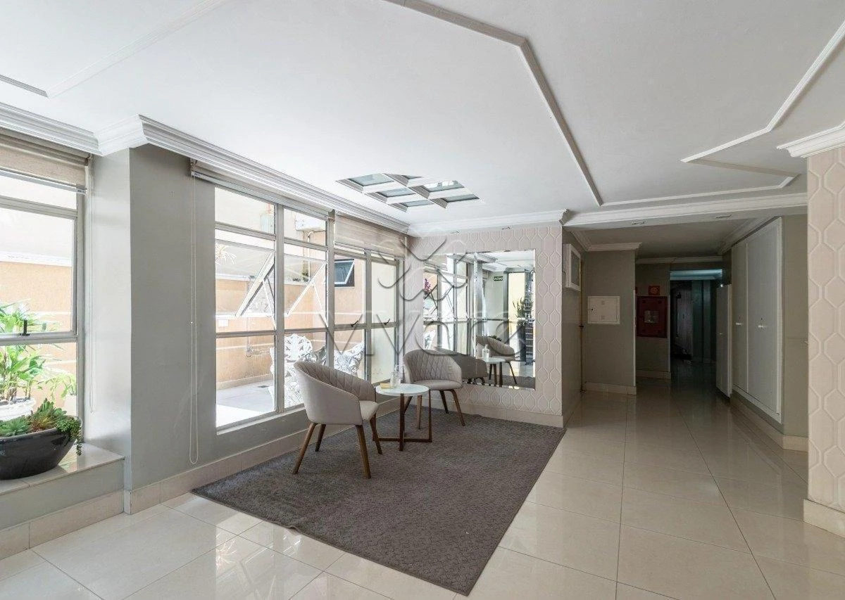 Apartment, 34 m², with a glass-enclosed balcony