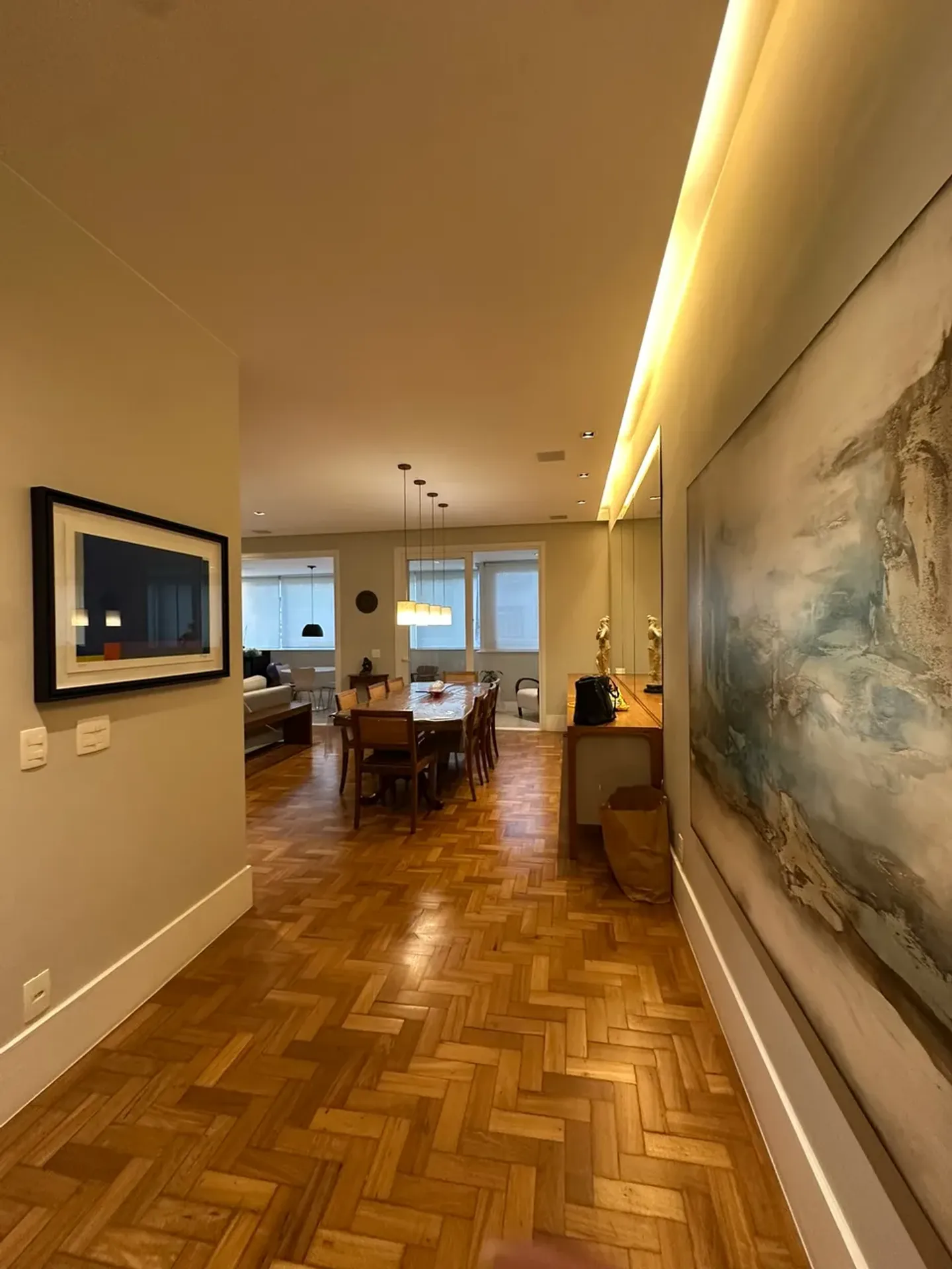 Furnished apartment with 3 bedrooms and 3 bathrooms — photo 11