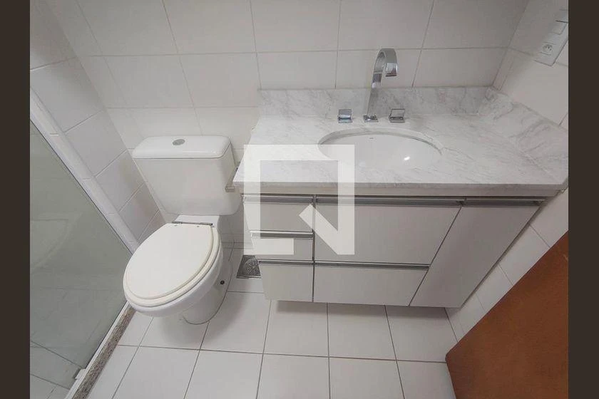 85 m² apartment with 3 bedrooms and a glass-enclosed balcony — photo 42