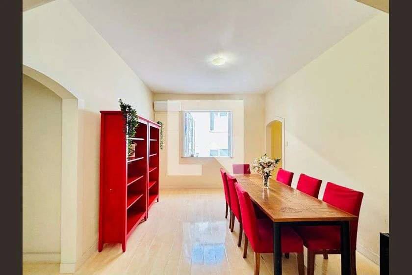Furnished 2-bedroom apartment with 98 m² — photo 19