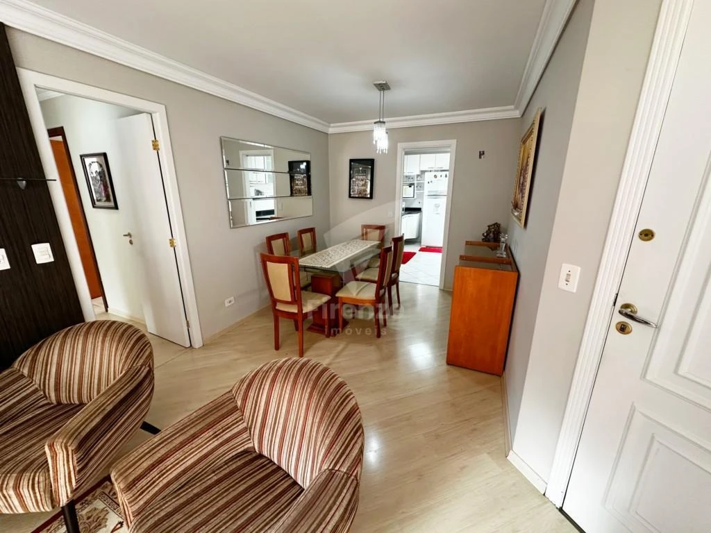 Glass-enclosed balcony in a 3-bedroom apartment, 113 m² — photo 25