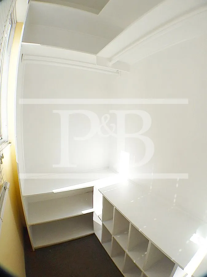 4-bedroom apartment with 3 bathrooms, 420 m² — photo 21
