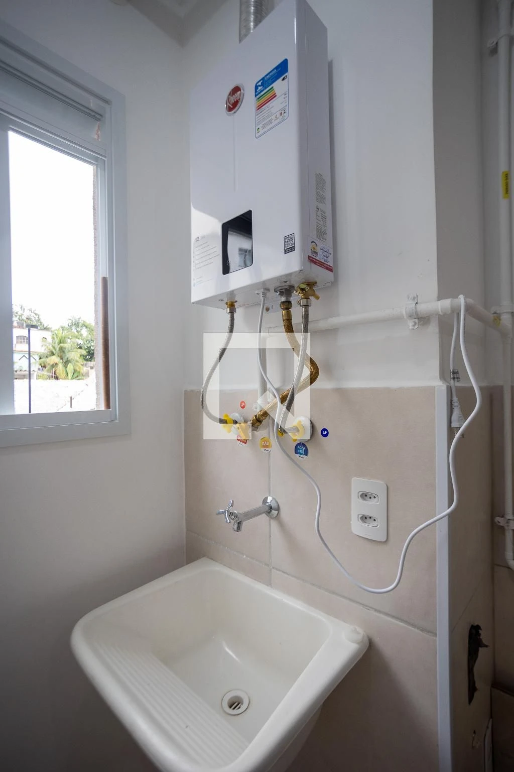 Apartamento de 2 quartos em condomínio com academia