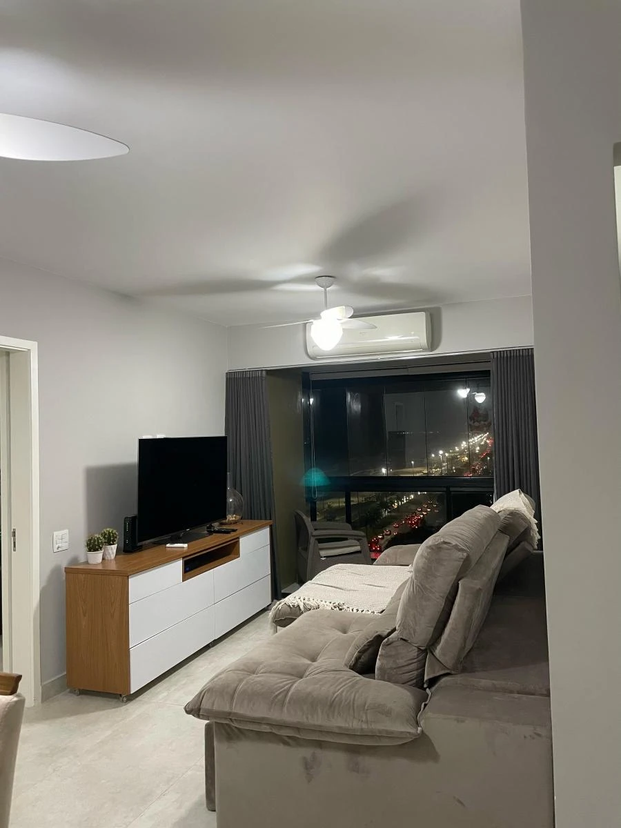 Furnished 70 m² apartment with enclosed glass balcony — photo 22