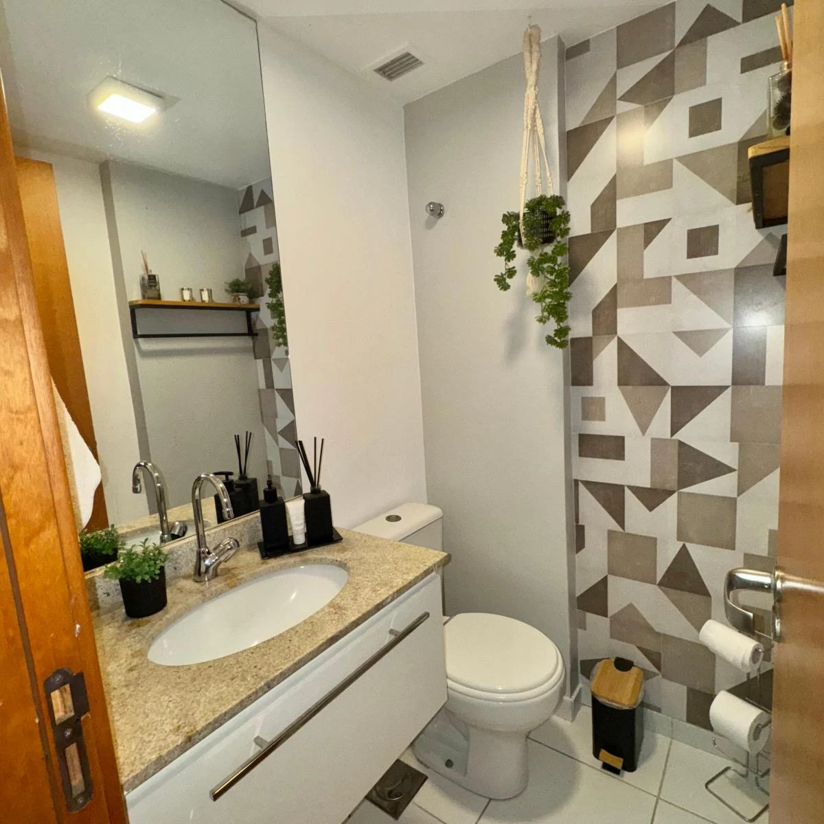 Квартира 109 м² з пральною машиною та робочим місцем — photo 39