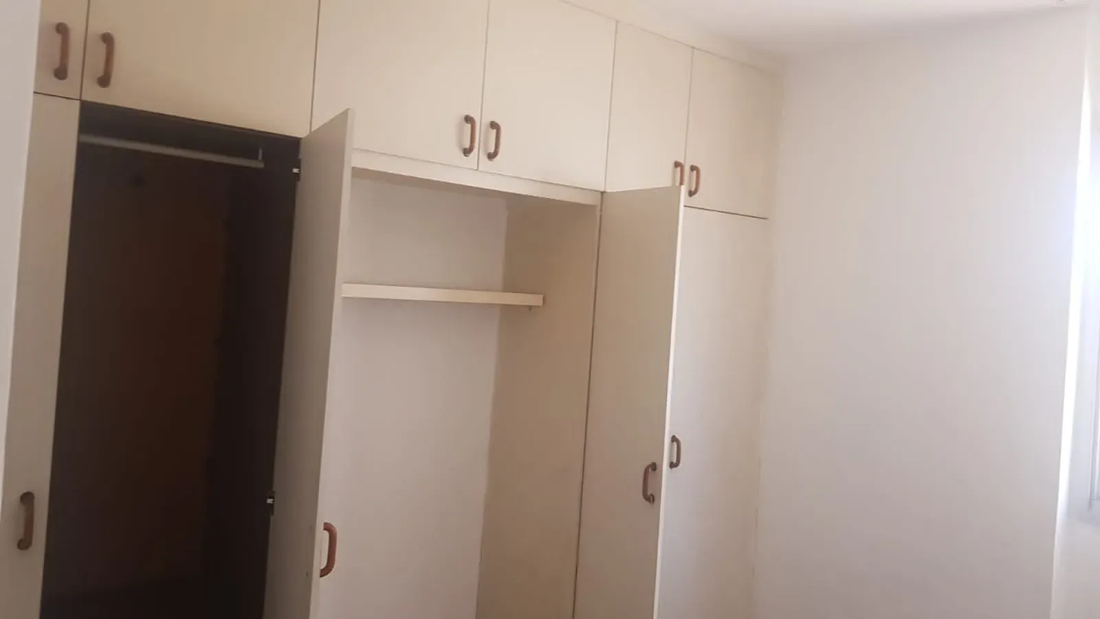 Квартира на 4-му поверсі з робочим місцем — photo 20
