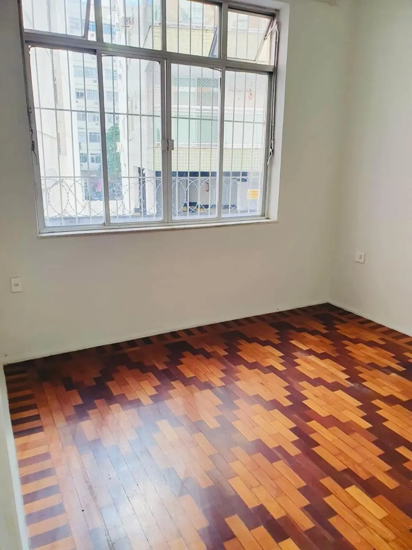 4-bedroom house with a separate gas kitchen