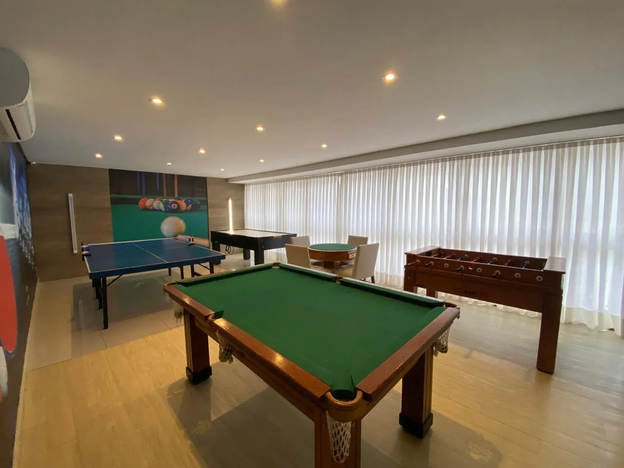 Квартира 91 м² с 3 спальнями и балконом — photo 34