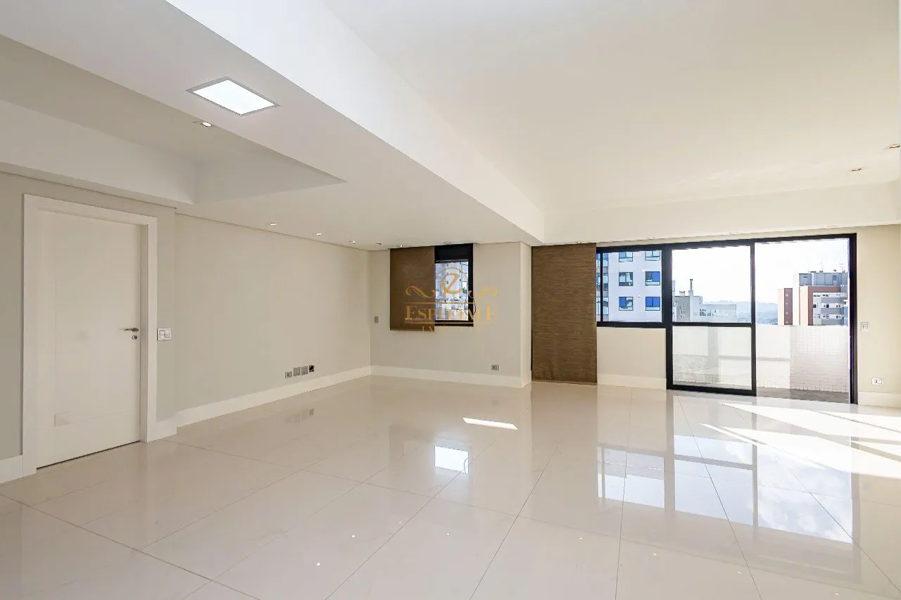3-bedroom apartment with 5 bathrooms and 2 parking spaces — photo 2