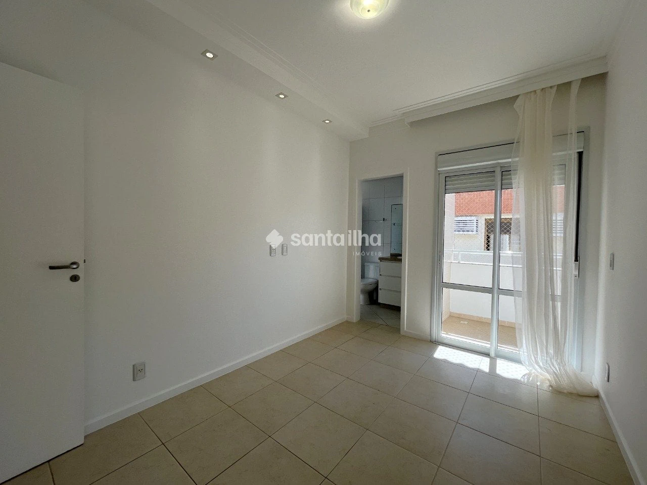 Apartment, 127 m², with a grill on the balcony — photo 7