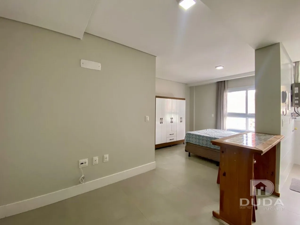 Furnished studio in a building with a coworking space — photo 4
