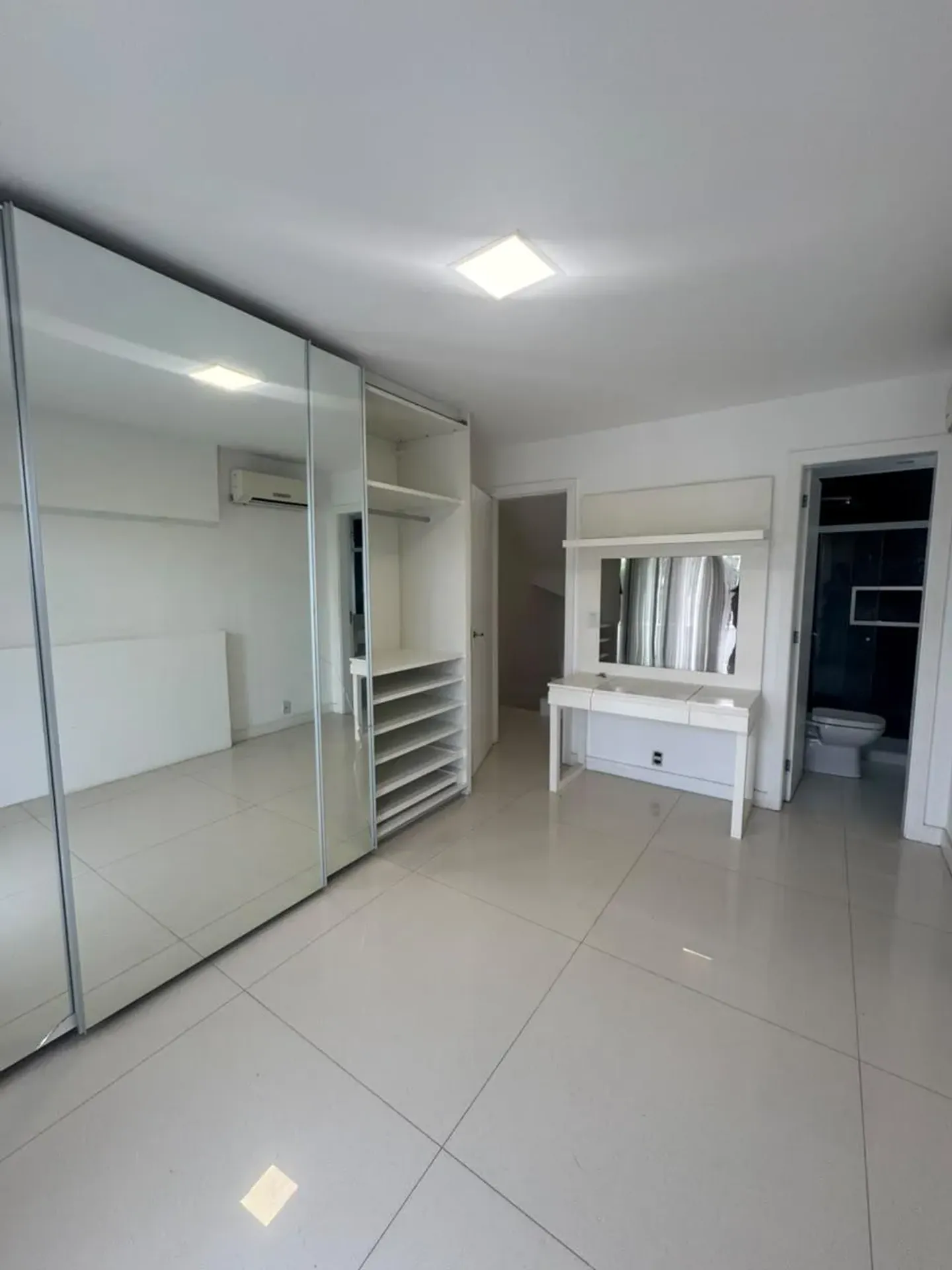 4-bedroom house with a home office in Rio de Janeiro — photo 13
