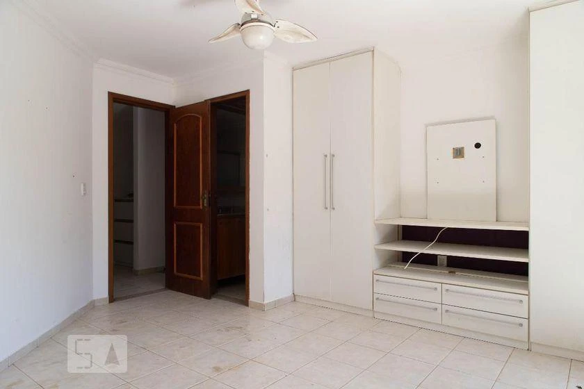 Будинок: 4 спальні, 1 з власною ванною кімнатою, 398 м² — photo 16