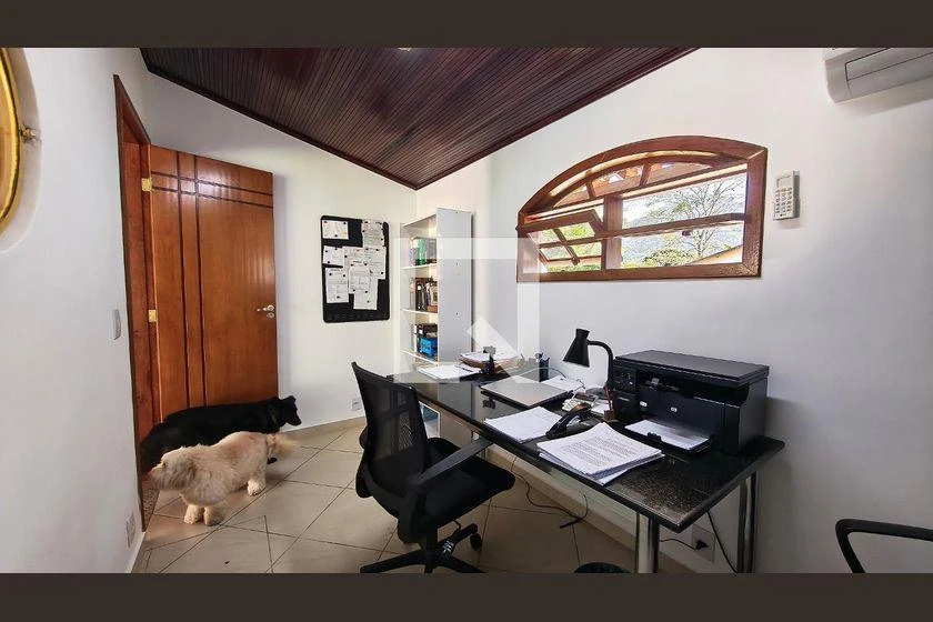 Casa com 4 quartos e 341 m², 3 suítes — photo 12