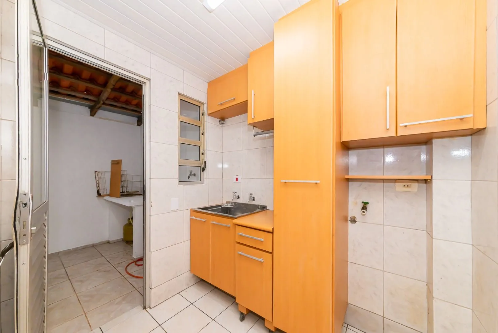 House, 170 m², with a jacuzzi — photo 4