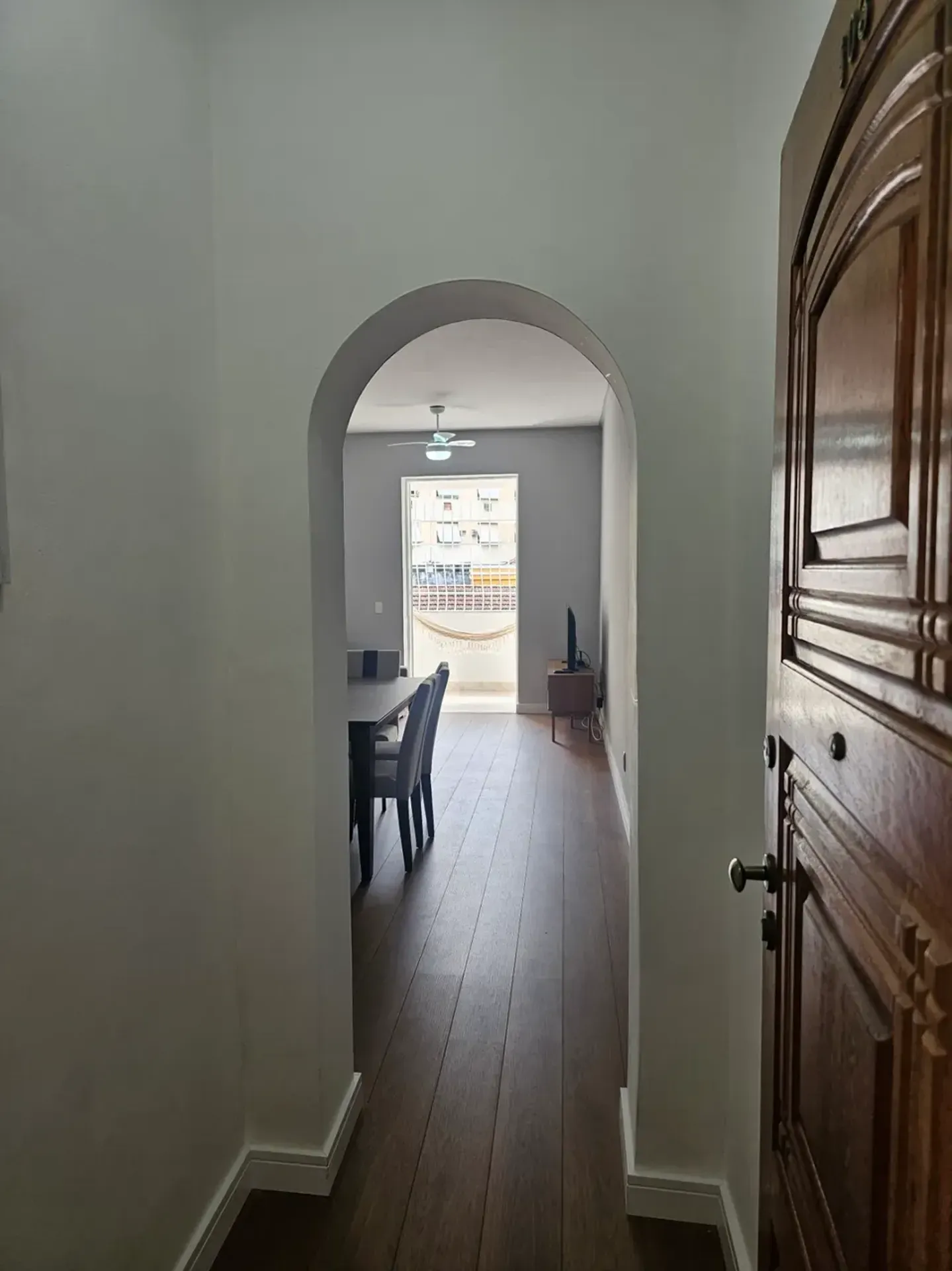 Furnished 2-bedroom apartment with balcony and 74 m² — photo 22