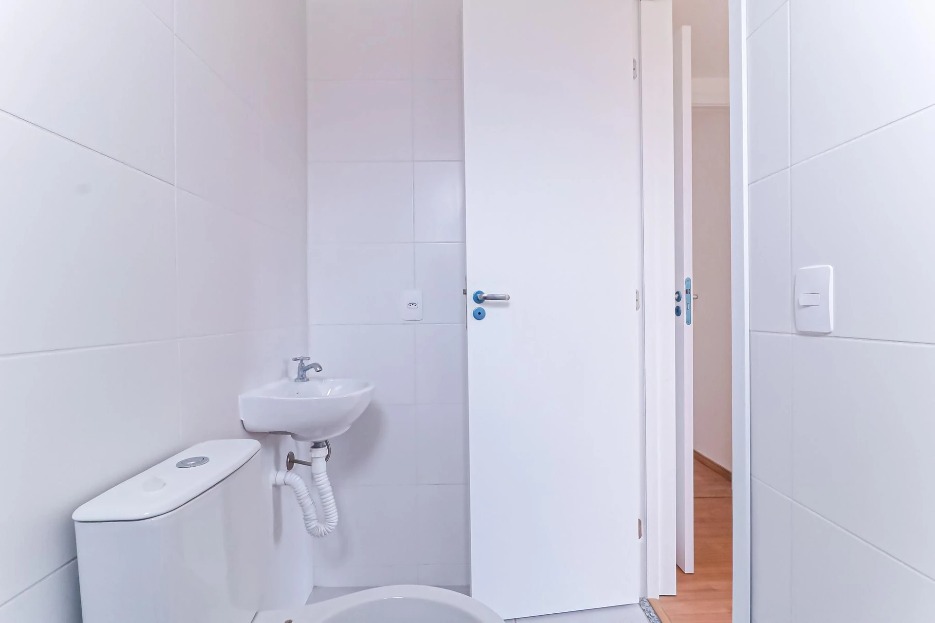 Apartamento de 2 quartos em condomínio com piscina — photo 34
