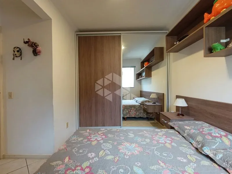Balcony with a grill in a 3-bedroom apartment, 80 m² — photo 19